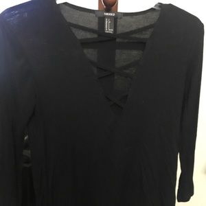 FOREVER 21 criss cross top